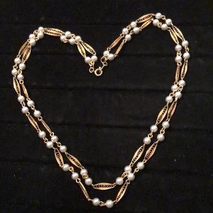 Trifari Double Link Gold Tone/Faux Pearl Necklace